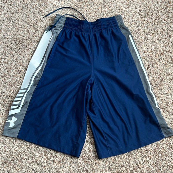 Men’s UA shorts - Picture 1 of 4